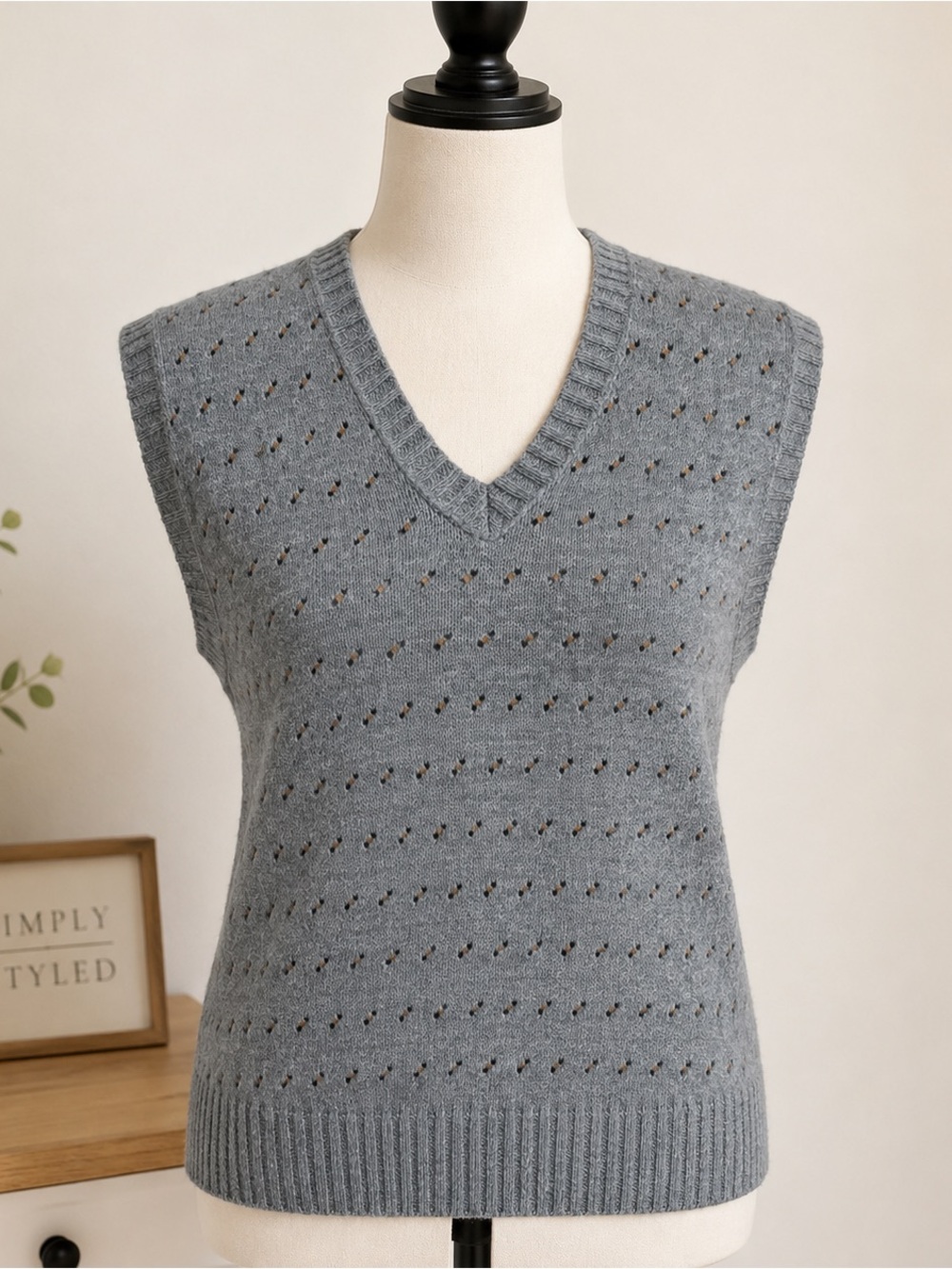Vintage The Fox JCPenney Grandpa Sweater Vest XL Gray Knit Eclectic Retro 80s